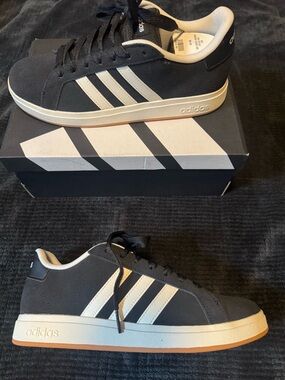 adidas kid’s Black and White Low-Top Sneakers